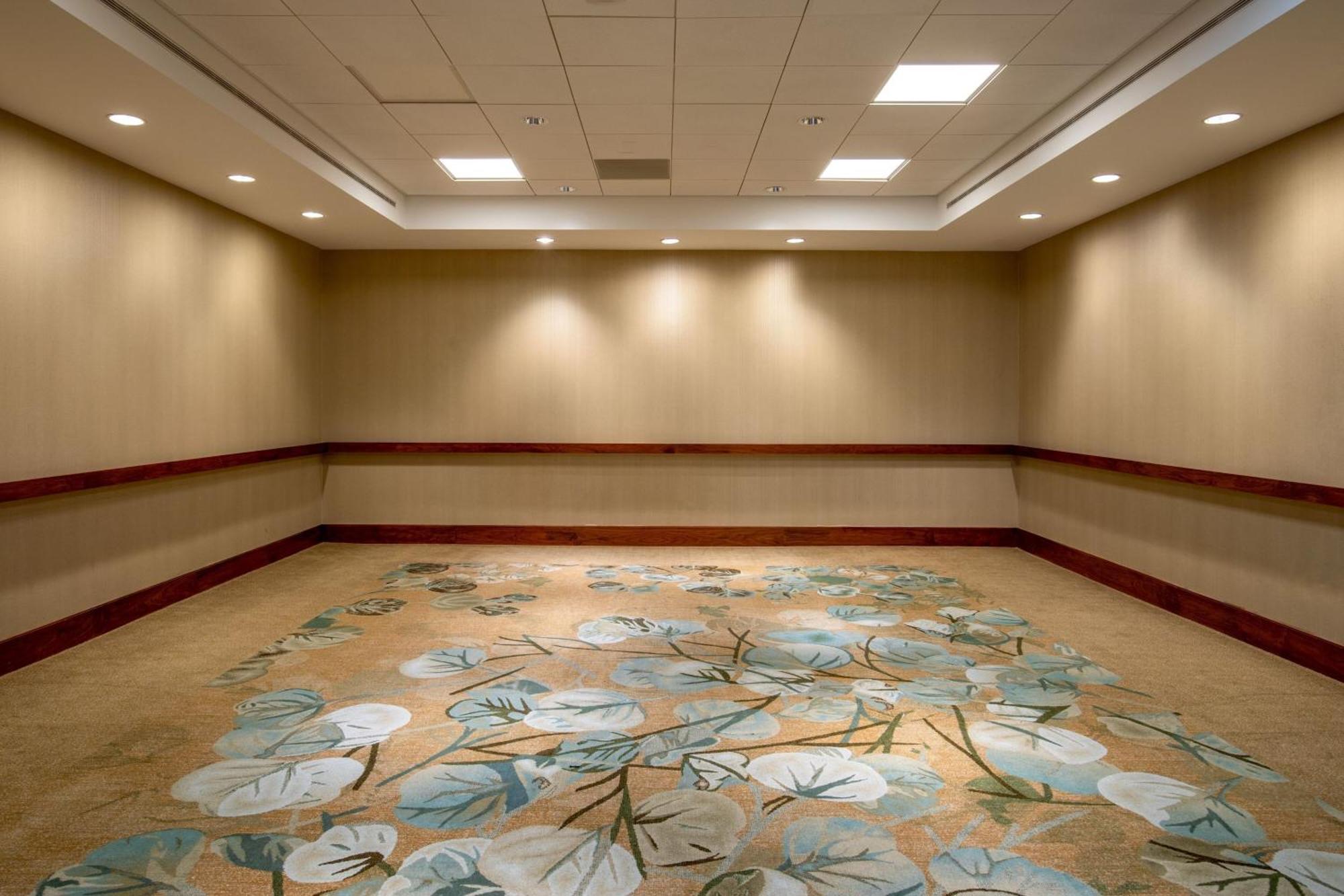 Отель The Westin Boston Seaport District Экстерьер фото